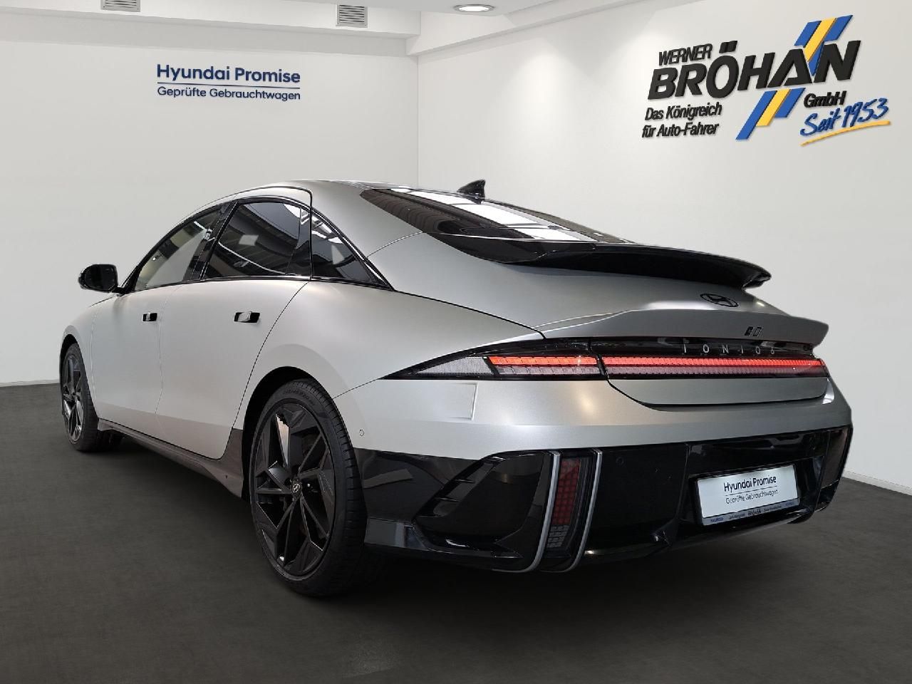 Fahrzeugabbildung Hyundai Ioniq 6 First Edition Elektro 4WD