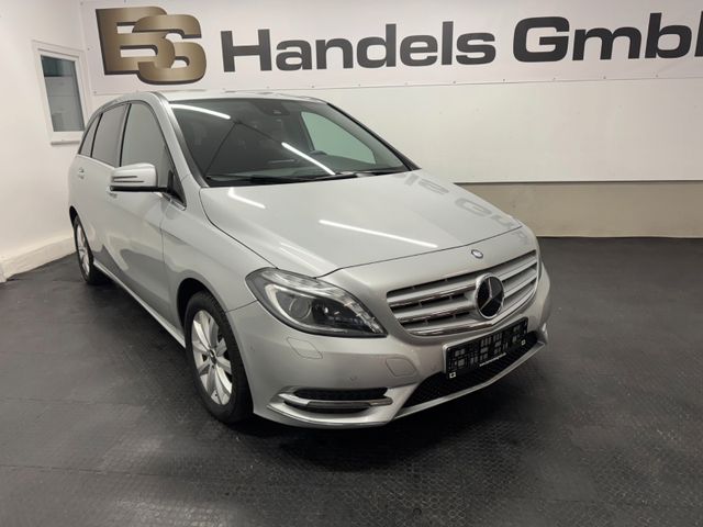 Mercedes-Benz B 220 CDI*BI-XENON*SHZ*SPUR*KAMERA*TOTWINKEL*