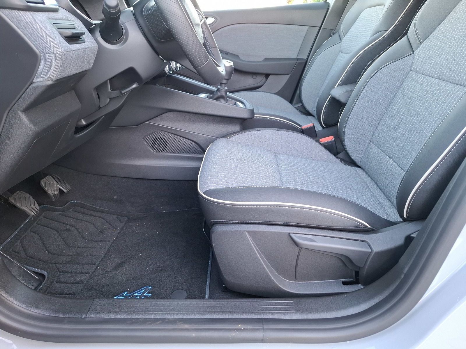 Renault Clio - Bild 27