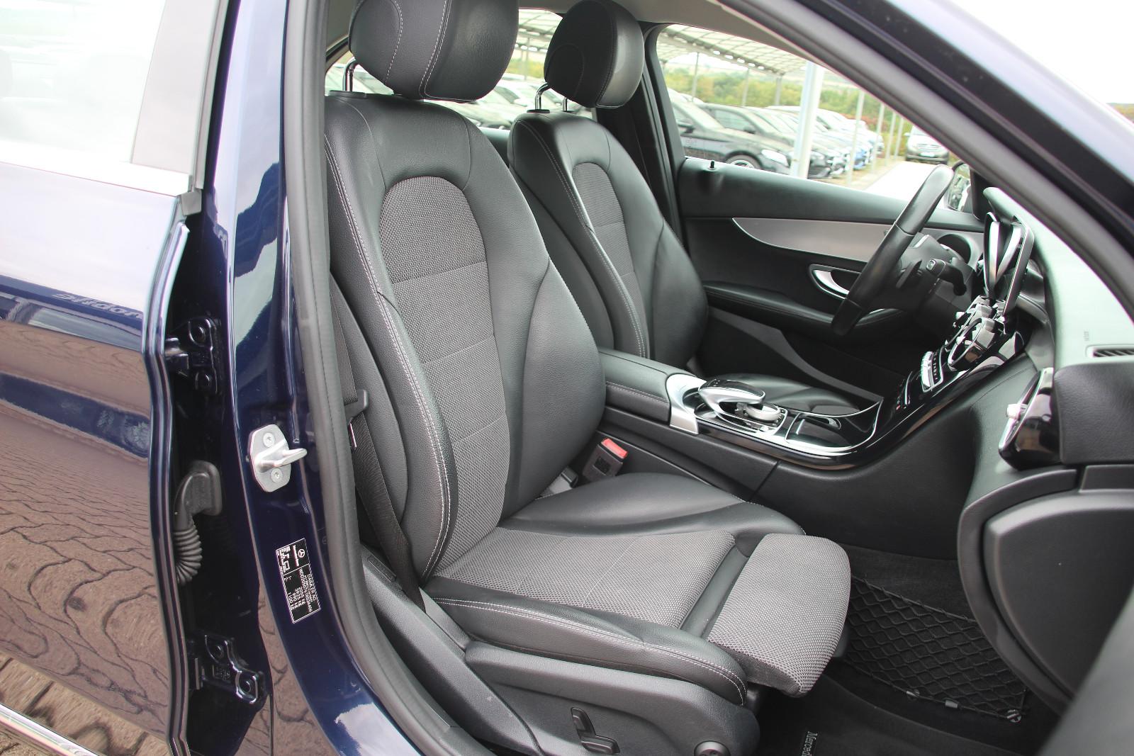 Mercedes-Benz C 180 Lim. Avantgarde LED/T-Leder/Kamera/CarPlay