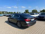 BMW 750i xDrive - Individual + Carbon Paket Panorama - gebrauchte BMW 750 aus dem Jahr 2018