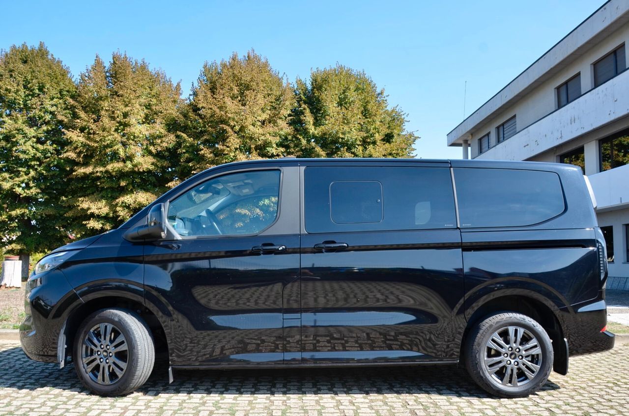 Ford FORD TOURNEO CUSTOM 2.0 TITANIUM 170cv AUTO 8 PO imagem 3