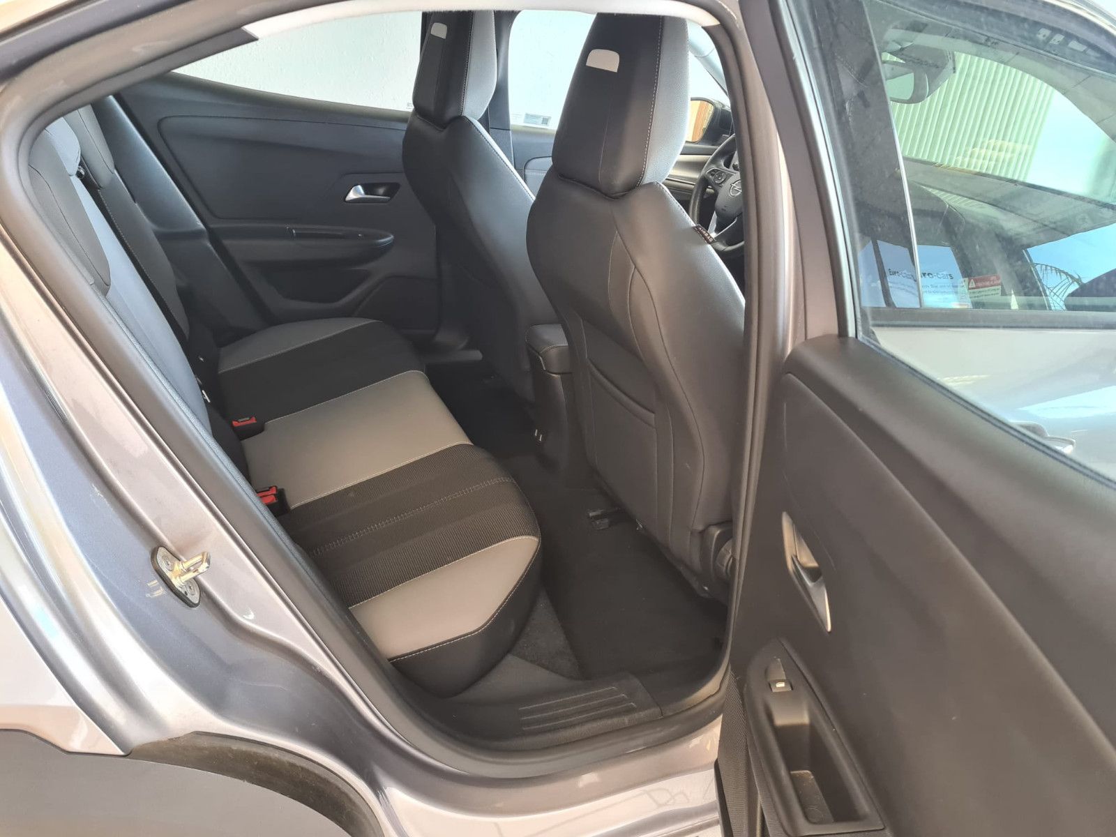 Fahrzeugabbildung Opel Mokka Elegance / KLIMA / KAMERA / NAVI