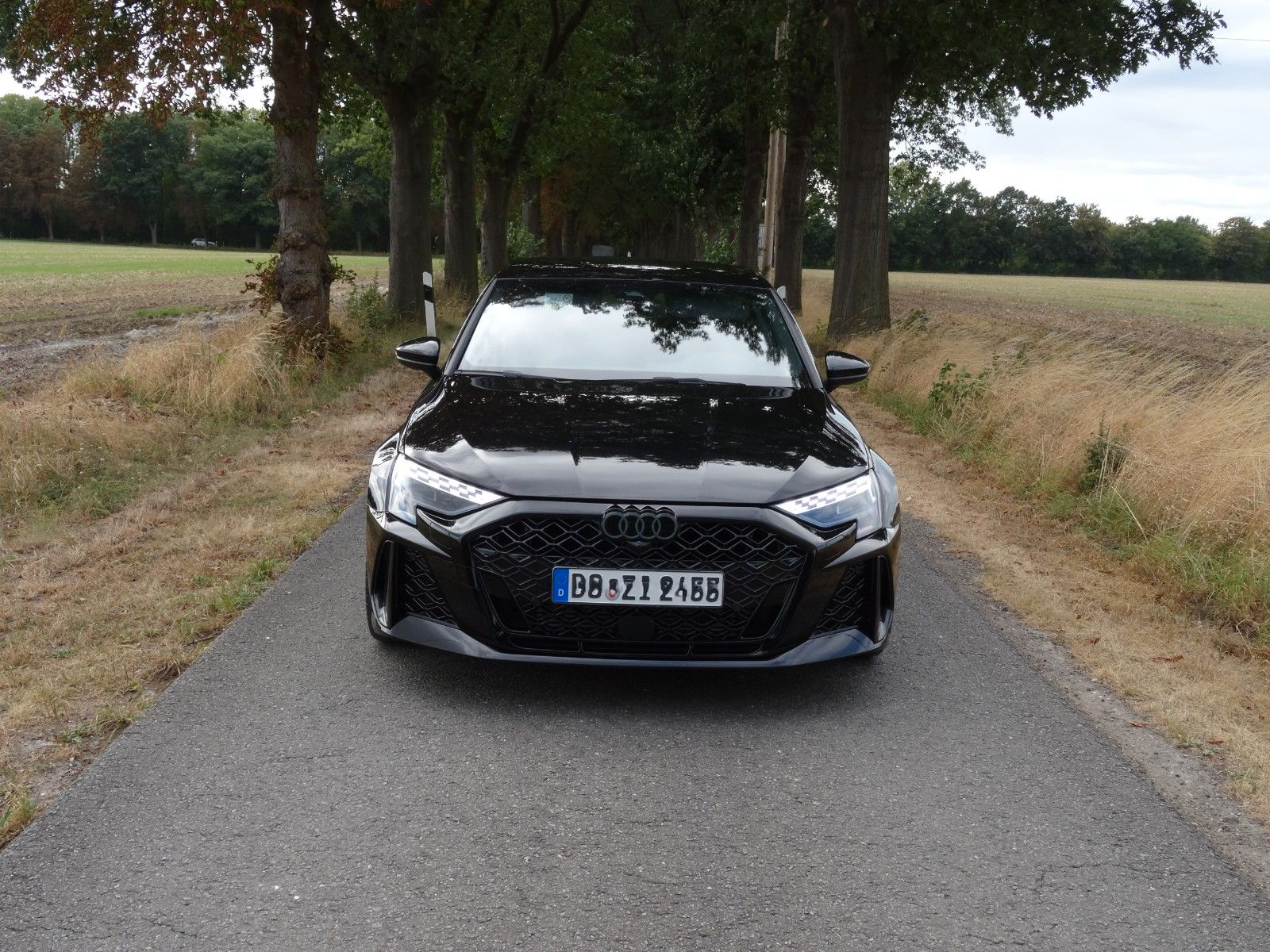 AUDI RS3 Facelift Schalensitze Carbon Matrix 280 km/h
