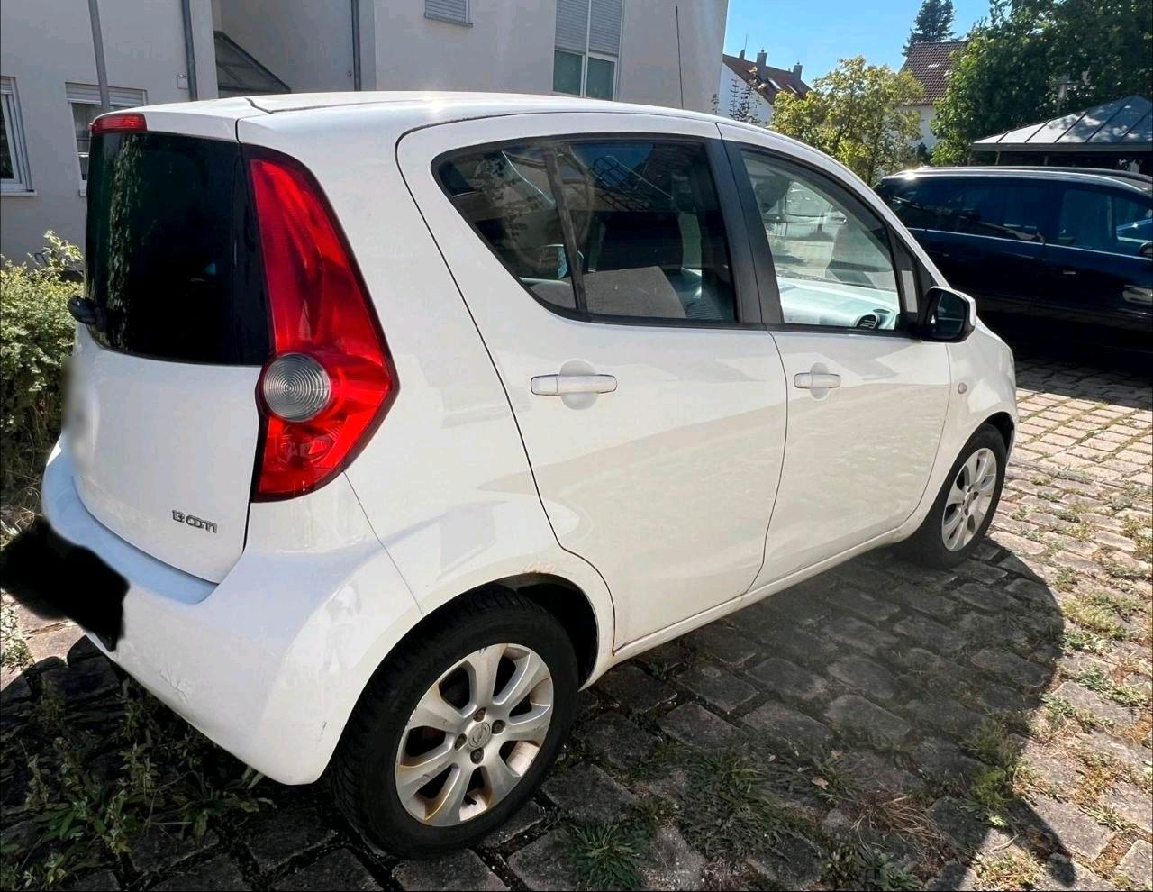 Opel Agila 2008 — interior