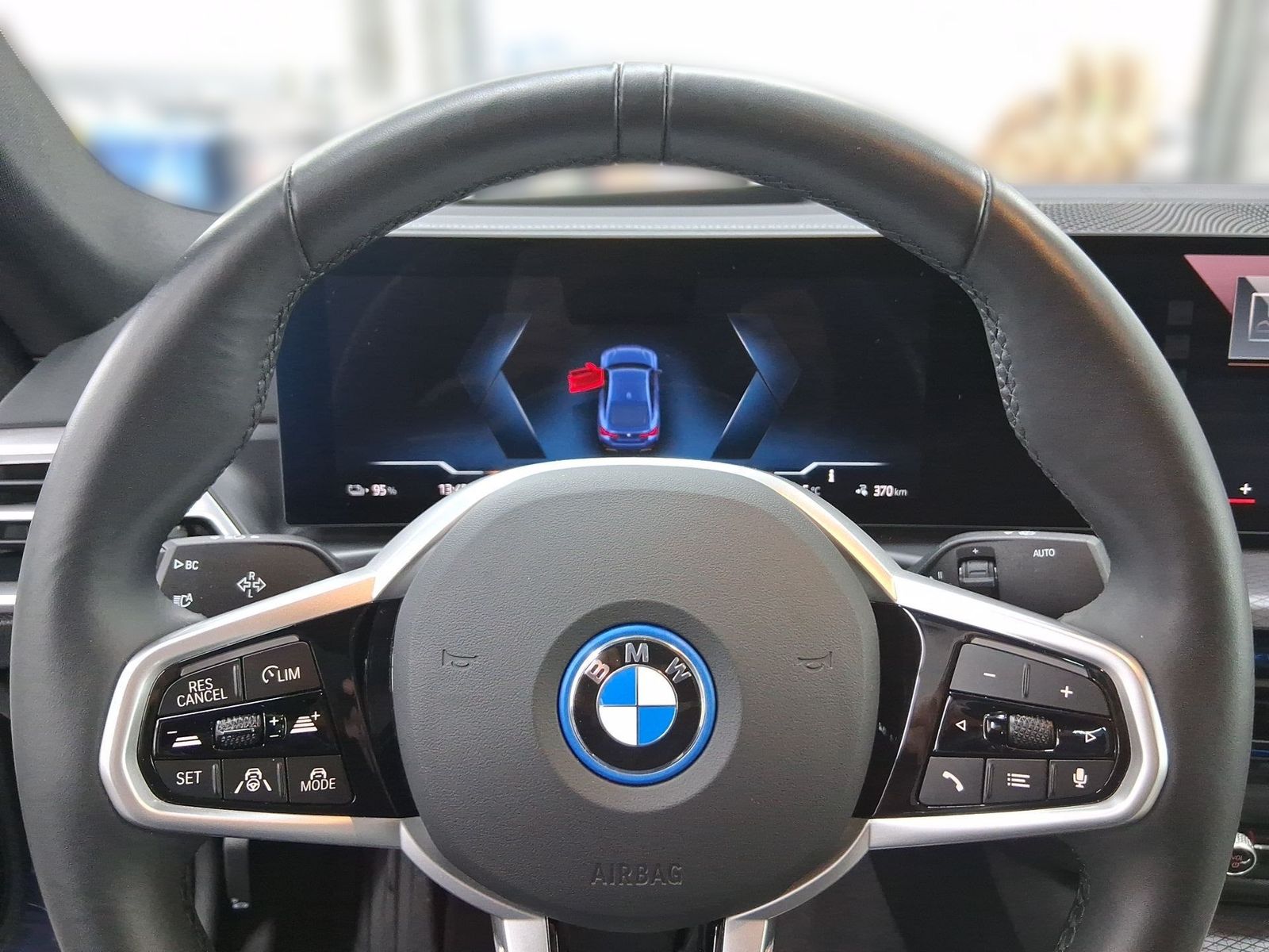 BMW i4 - Bild 8