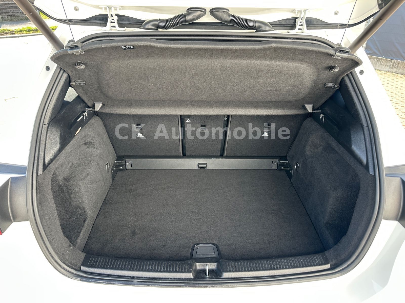 Fahrzeugabbildung Mercedes-Benz B 220 Progressive/Automatik/Navi/LED/Kamera