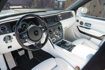 2019 ROLLS-ROYCE CULLINAN — миниатюра 16
