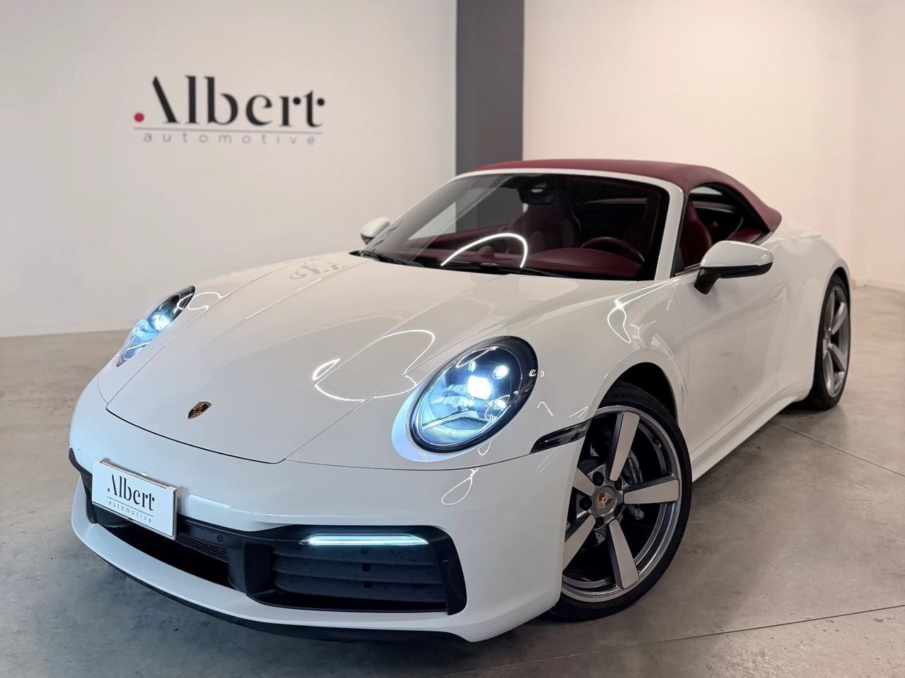 Porsche 911 Carrera Cabriolet imagem 2