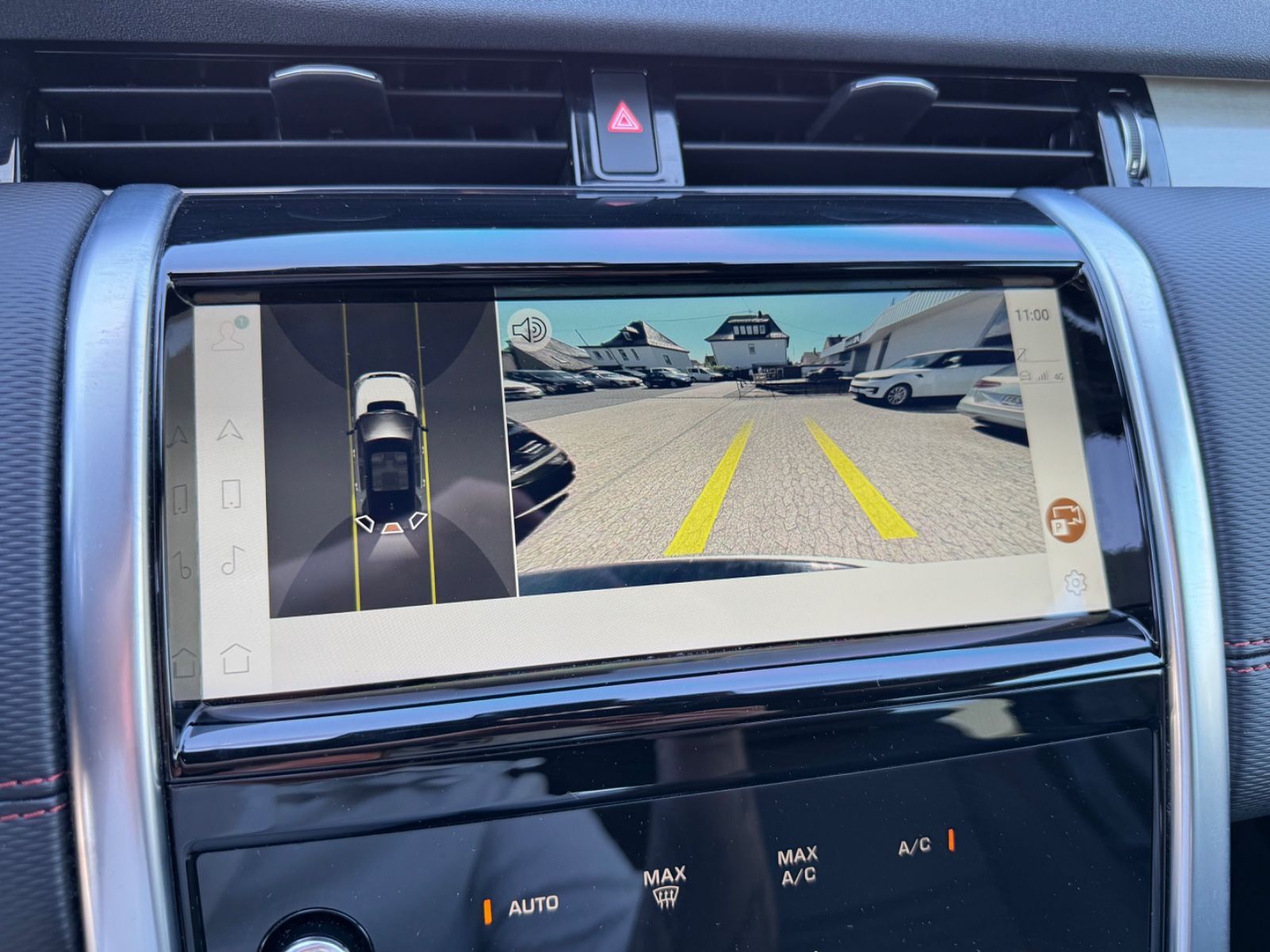 Fahrzeugabbildung Land Rover Discovery Sport R-Dynamic /MERIDIAN/CARPLAY/KAM