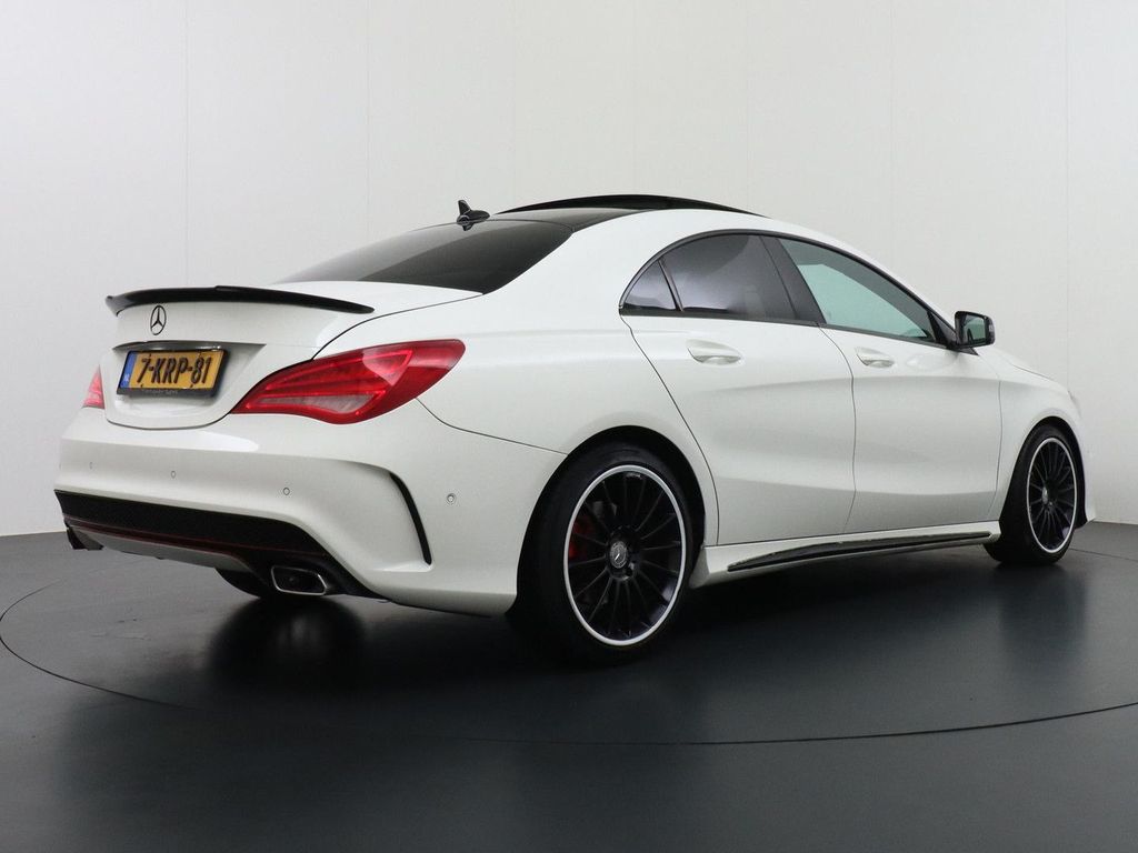 Mercedes-Benz CLA 200 Prestige AMG Styling panorama dach Leder