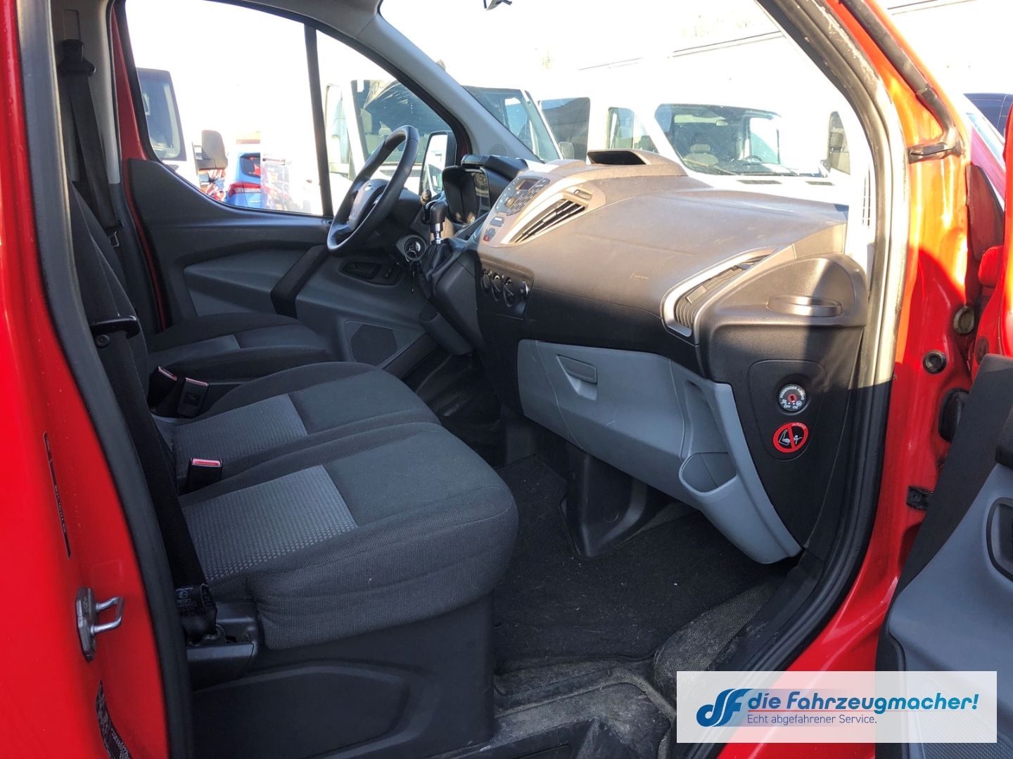 Fahrzeugabbildung Ford Transit Custom Kombi 300 L1 2.2 TDCi *8380 *EXPO