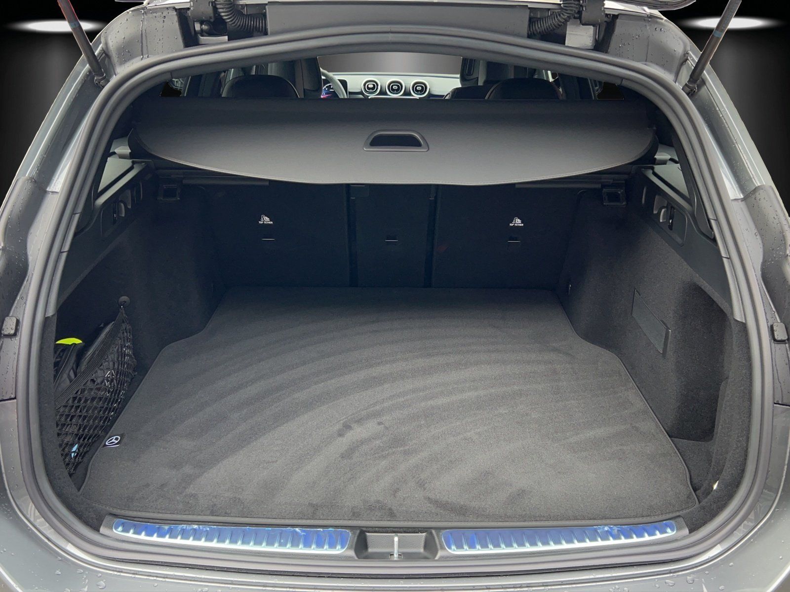 Fahrzeugabbildung Mercedes-Benz C 220 d T+AMG-Line+AHK+DISTRONIC+Kamera+Soundsys