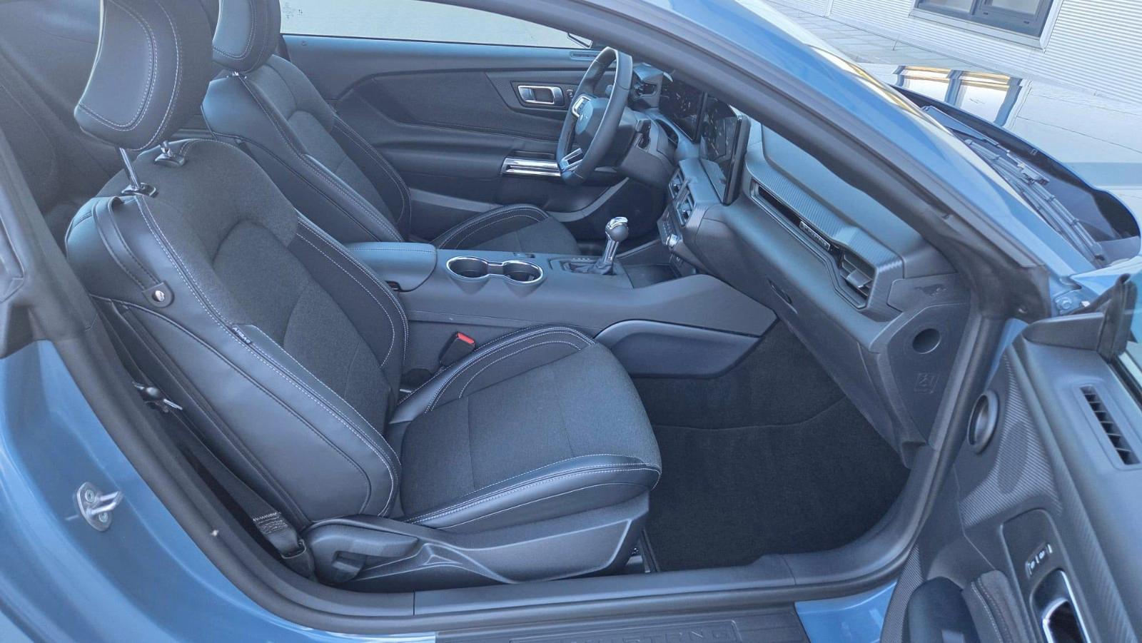 Ford Mustang EcoBoost 2026 | Vapor Blue I TOP