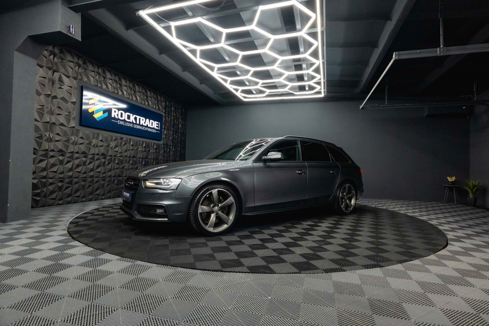 Fahrzeugabbildung Audi S4 Avant 3.0 TFSI quattro | Top Zustand | LED