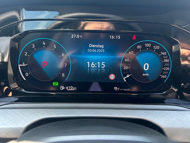 Fahrzeugabbildung Volkswagen Golf VIII Variant 1.5eTSI DSG Life LED+ACC+PARKL