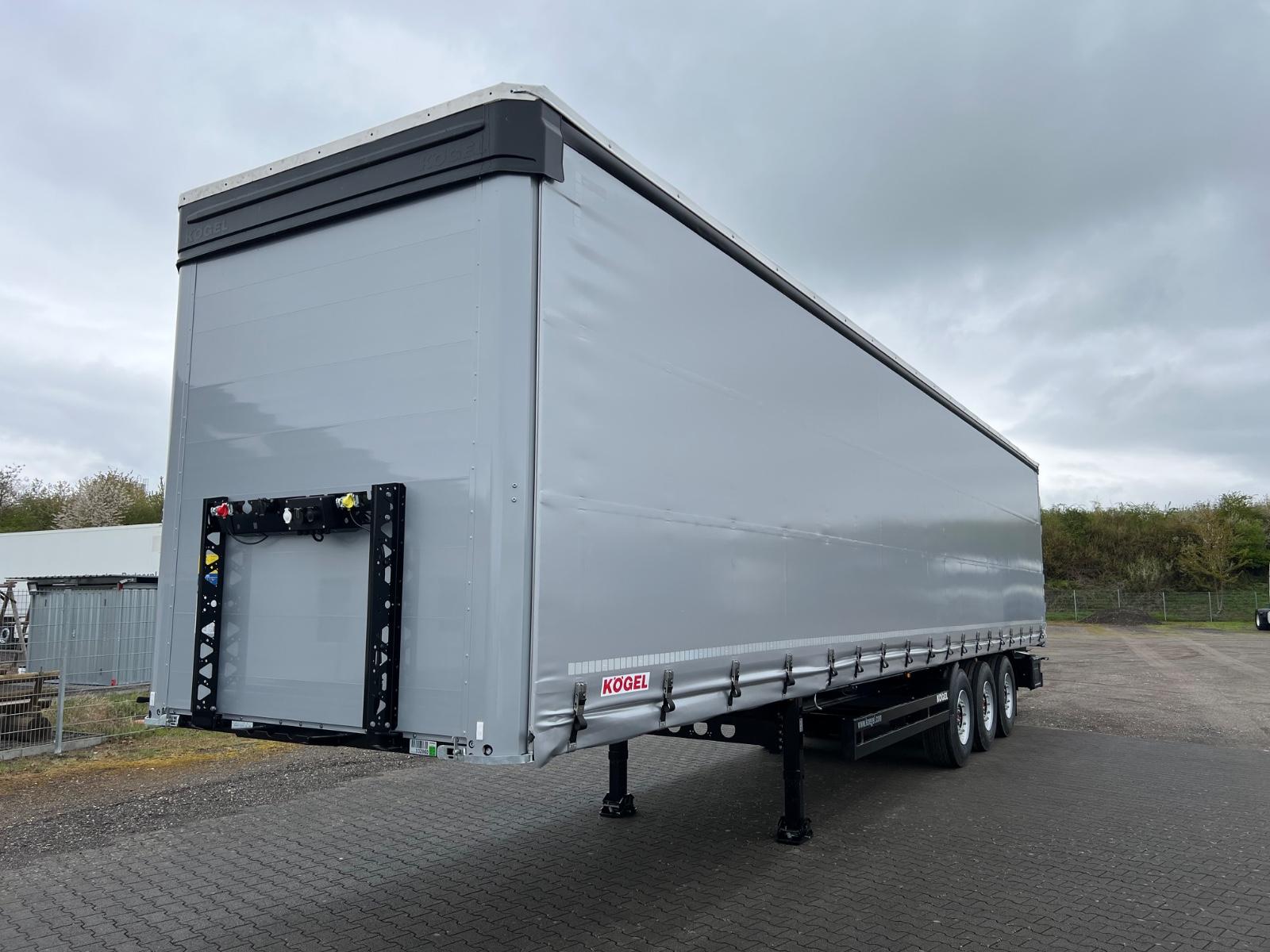 Kögel S24-1 Schiebeplane /SAF /Liftachse/ XL Code