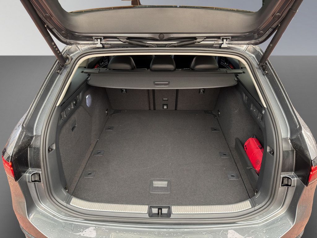 Volkswagen Passat Variant - Bild 18