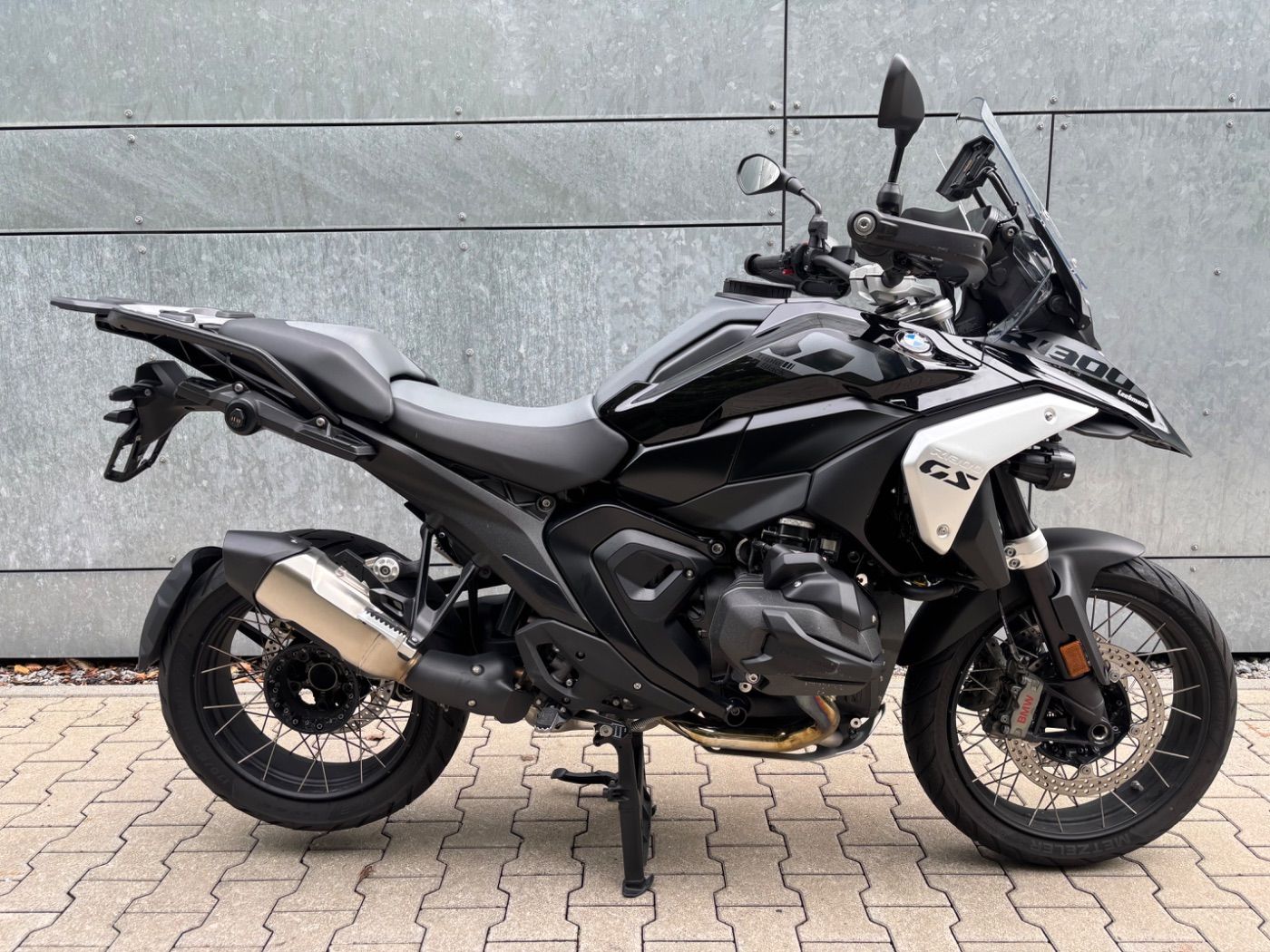 Fahrzeugabbildung BMW R 1300 GS Triple Black 3 Pakete