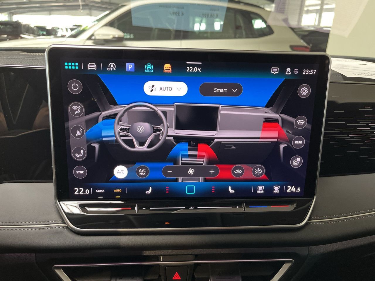 Volkswagen Tiguan ELEGANCE 1.5 eTSI DSG NAVI AHK LED foto 13