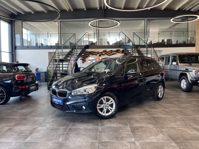 BMW 220i Active Tourer Sport Line *HUD*TÜV NEU*1.HND