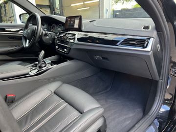 BMW 520 - 11