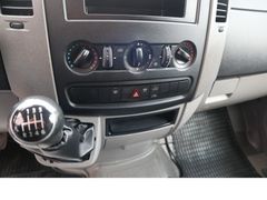 Fahrzeugabbildung Volkswagen Crafter Kombi 9Sitze Klima Scheckheftgepflegt