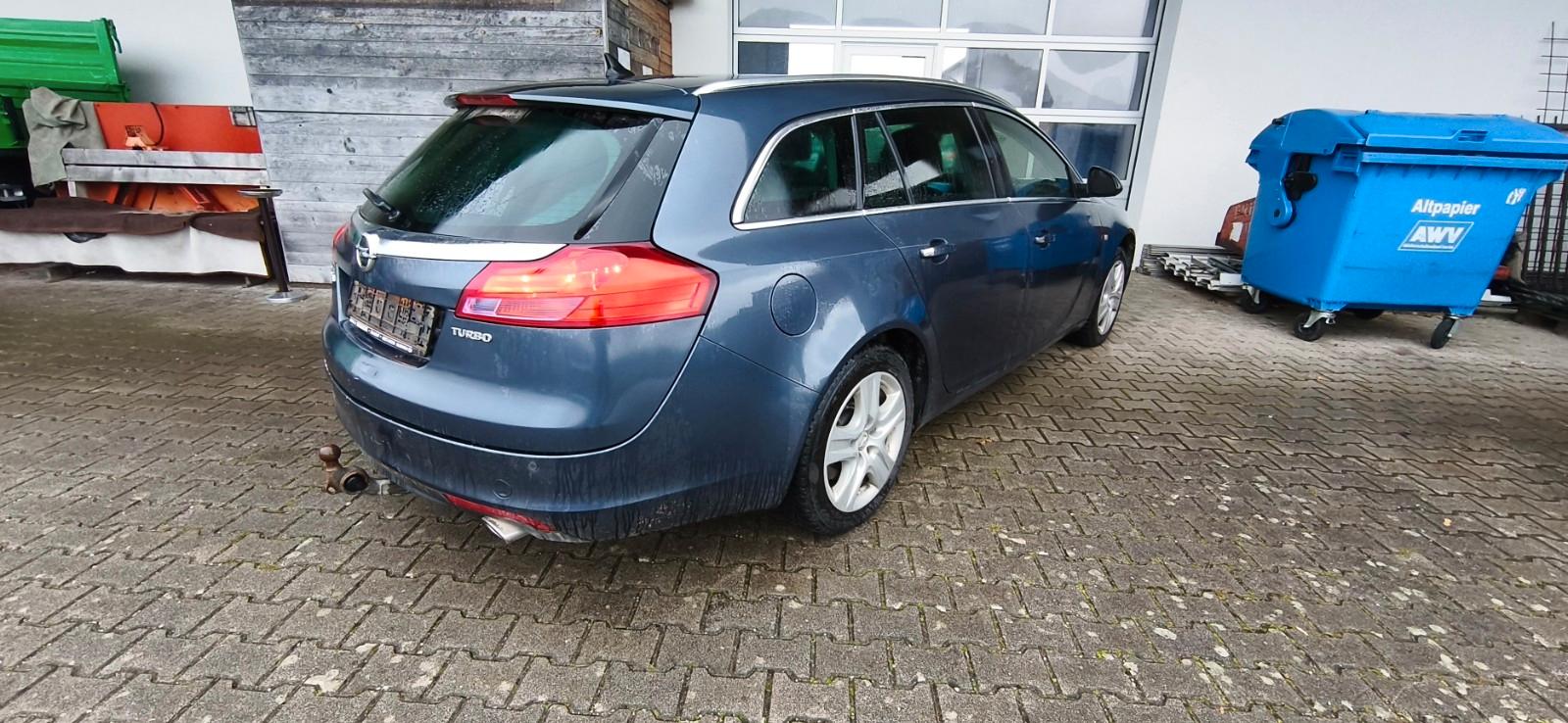 Opel Insignia 2009 — engine 1.598 cm³, 179 HP (132kW)