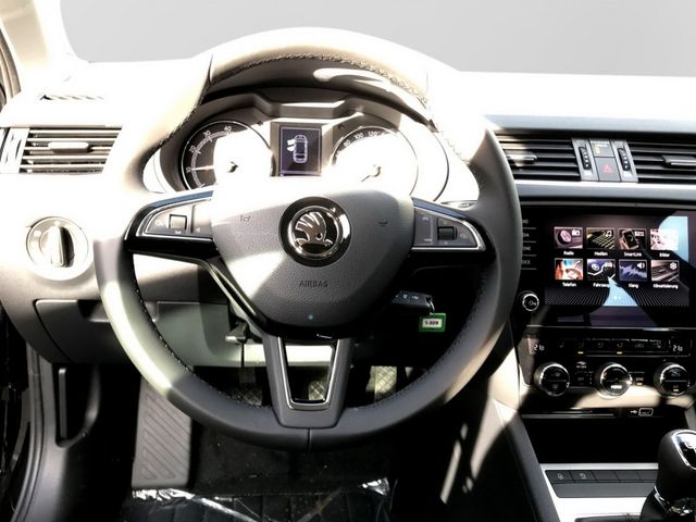 Skoda Octavia Combi III 1.0 TSI Tour *DAB*PDC*SHZ*TEL*