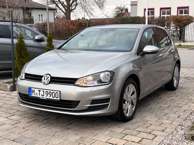 Volkswagen Golf VII TSI Klimaanlage SHZ PDC 17 Z0LL ALU