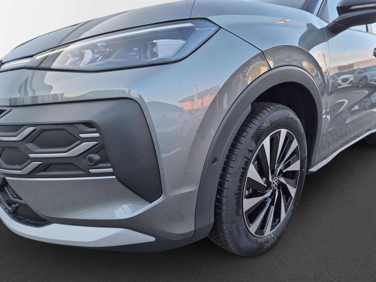 Volkswagen T-Roc Style 1.5 eTSI DSG AHK Navi DAB Allwetter foto 4