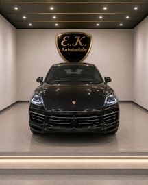 Porsche Cayenne - 2