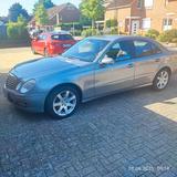 Mercedes-Benz E 320 CDI 4MATIC AVANTGARDE Avantgarde - Mercedes-Benz E 320 mit Diesel-Antrieb: Leder, Navigationssystem, Limousine
