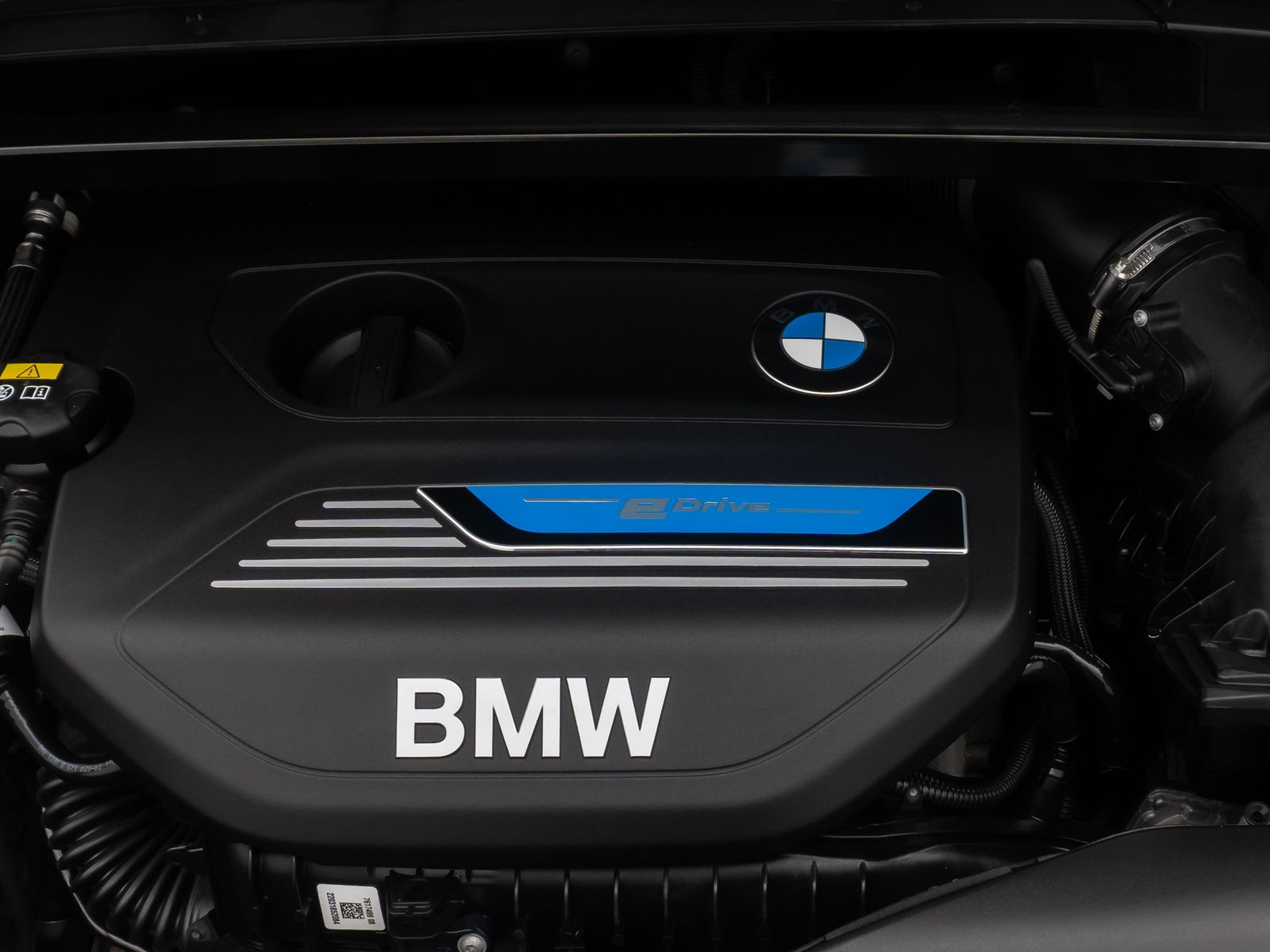 Fahrzeugabbildung BMW X1 xD25e Sport Line HUD DAB Kamera Alarm 18Zoll