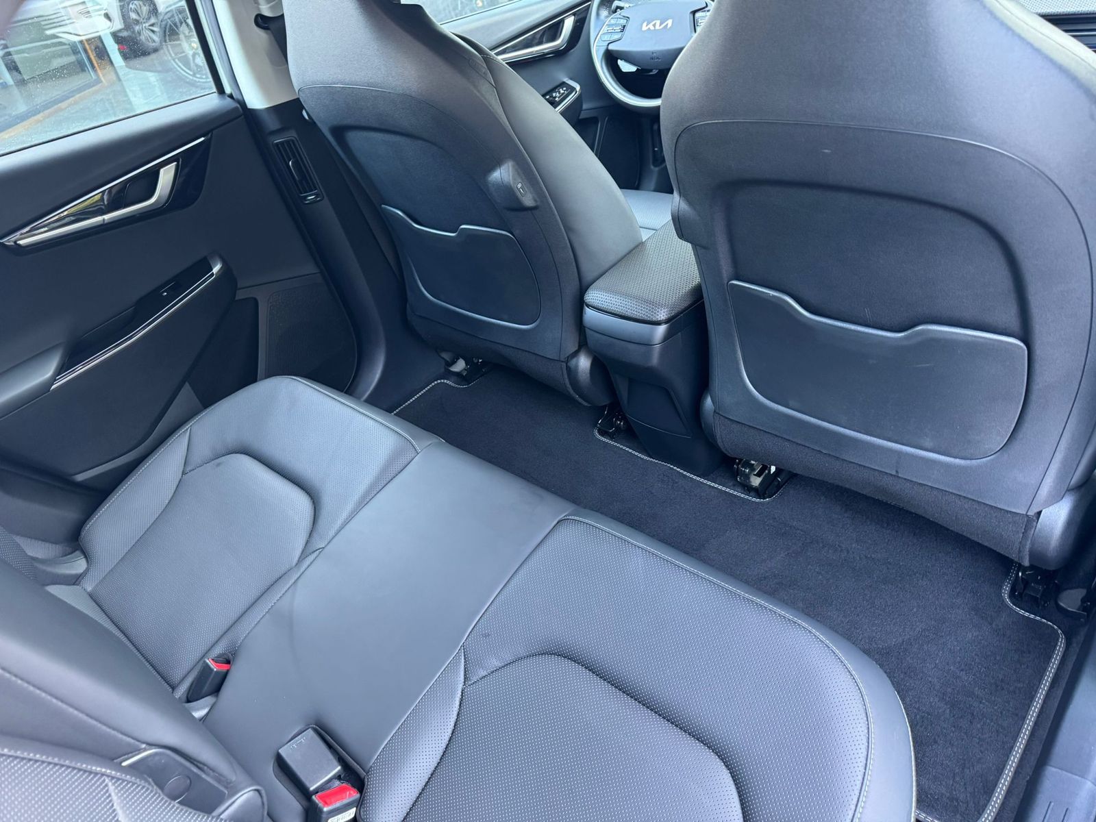 Fahrzeugabbildung Kia EV6 2WD WERKSGAR+NAVI+LED+SHZ+KAMERA+ACC+19"