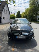 Mercedes-Benz Mercedes Benz     B 180 - Mercedes-Benz B 180