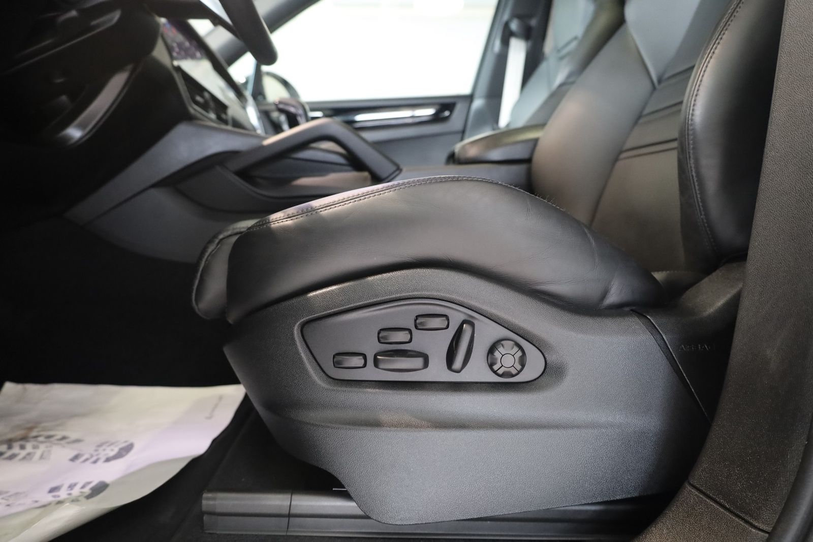 Porsche Cayenne E-Hybrid Platinum Edition foto 24