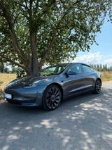 Tesla Model 3 Allradantrieb mit Dualmotor Performa... - Tesla Model 3 in Ludwigshafen