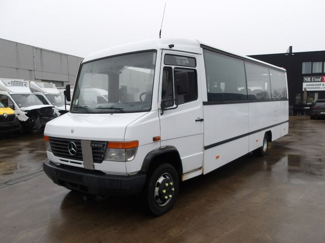 Mercedes-Benz Vario 815D (443)