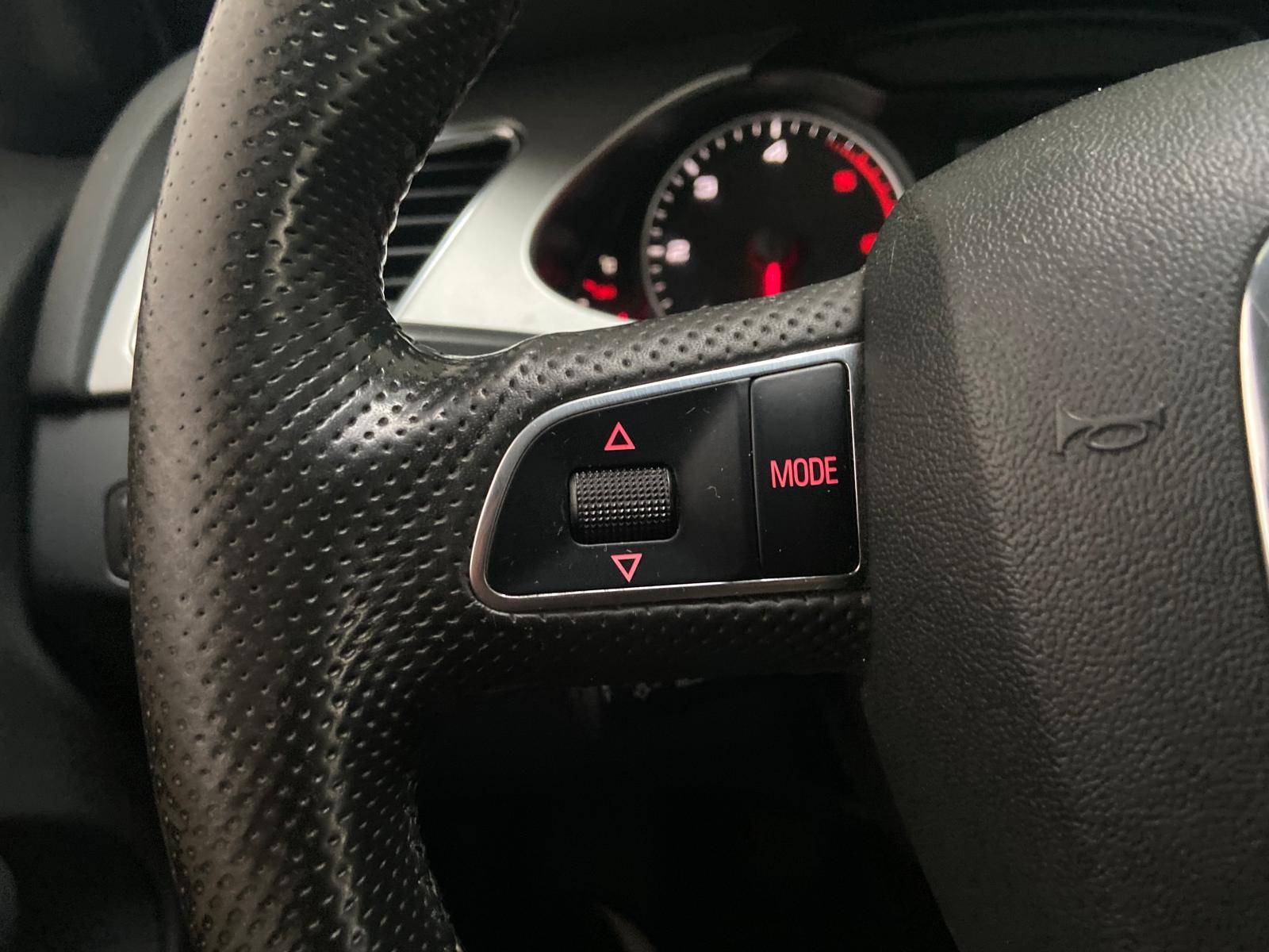Audi A4 2010 — photo 20