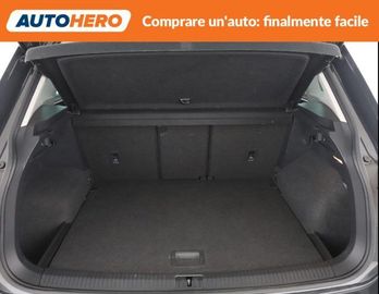 Volkswagen Tiguan - 10