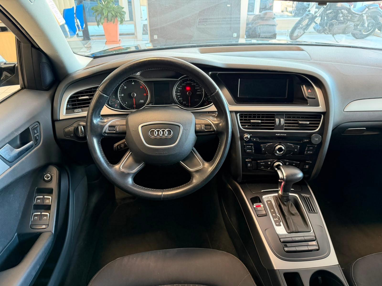 Audi A4 2013 — photo 7