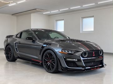 Ford Mustang - 4
