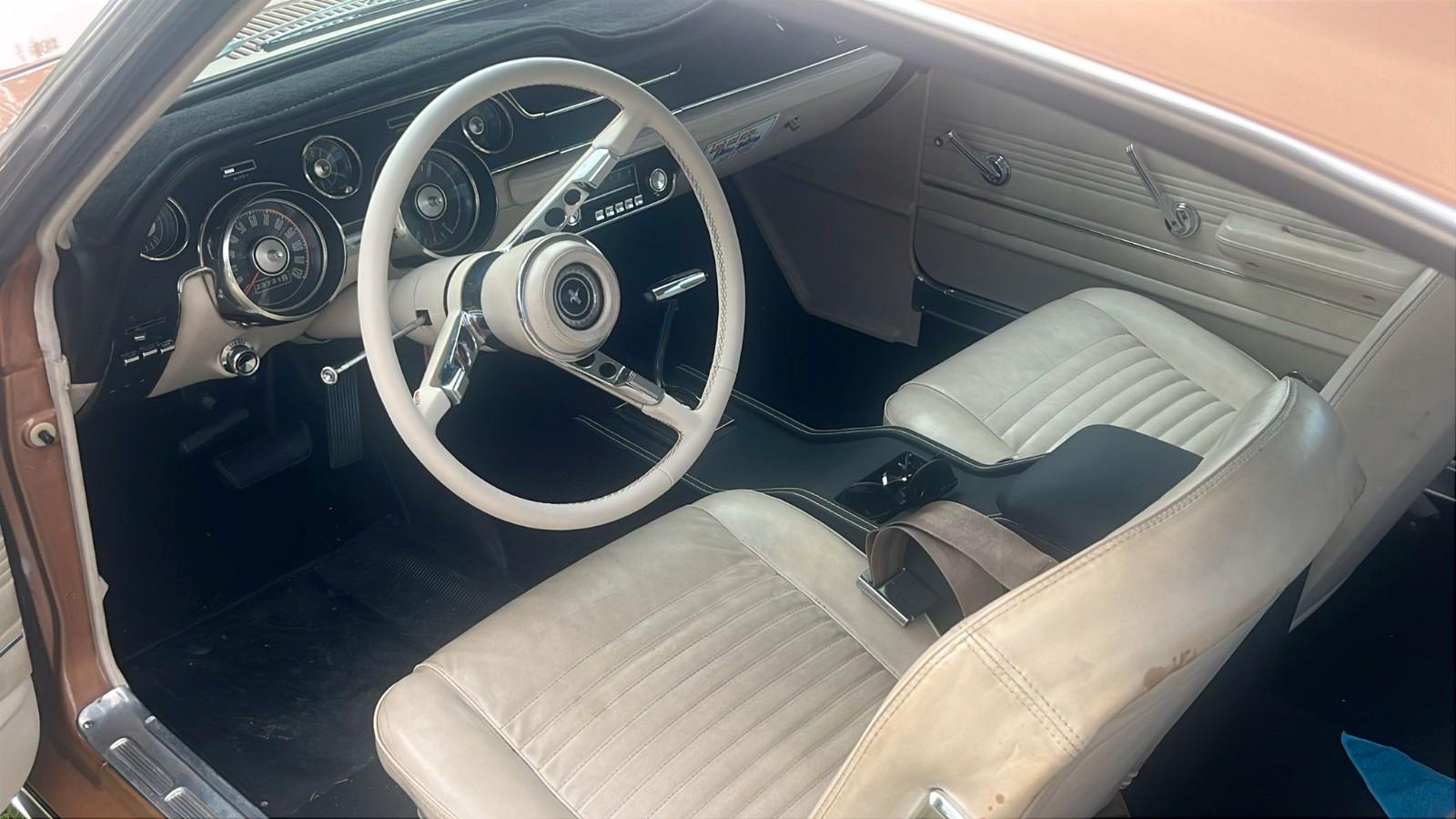 Ford Mustang Fastback 289 cui 4,7 V8 orig. 23.731 Mls