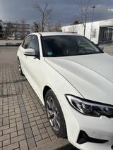 BMW 318i Automatik - - BMW 318 Gebrauchtwagen in München