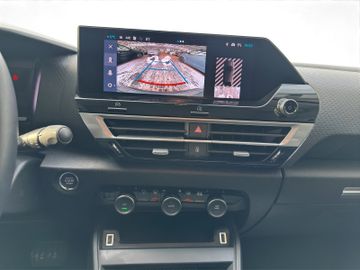 Citroën C4 Shine PT 130 EAT8 Navi+HUD+RFK+Carpaly+LM