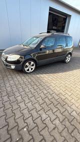 Skoda Roomster 1.6 16V Scout Scout - Skoda Roomster mit Benzin-Antrieb: Scout