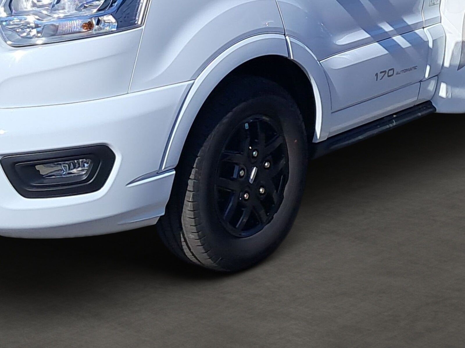 Fahrzeugabbildung Chausson Teilintegriert 777 Titanium Ultimate Arctic,Con.