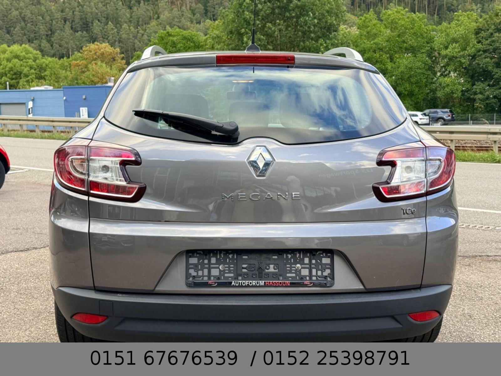 Renault Megane 2011 — photo 10