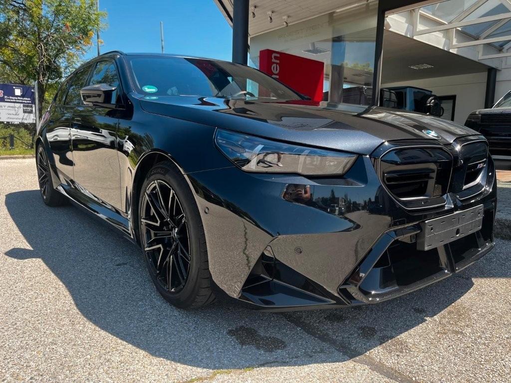 BMW M5 Touring/Drivers Pack./Bowers&Wilkins/AHK/Pano